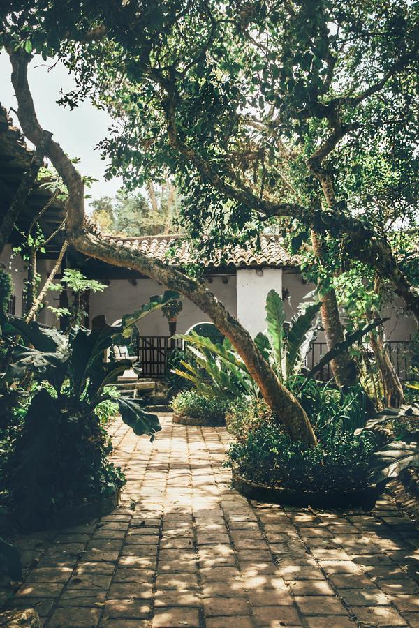 Hotel Hacienda Baza Tibana Exterior photo
